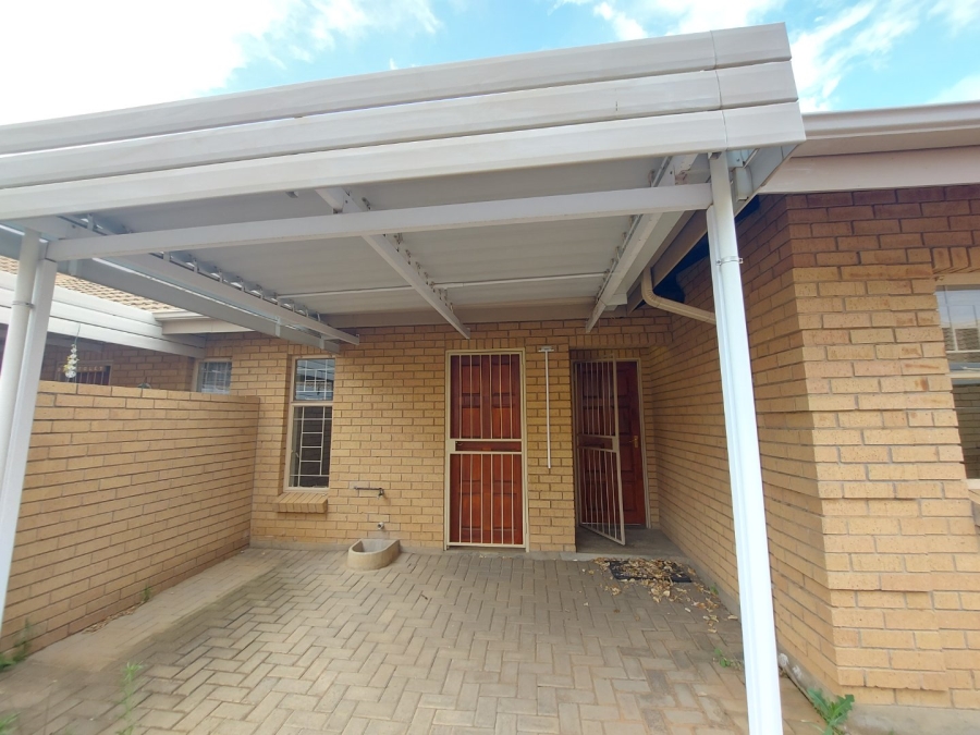 2 Bedroom Property for Sale in Universitas Free State